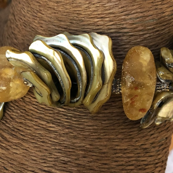 Gorgeous amber shell necklace designer show stoppe - Picture 7 of 10